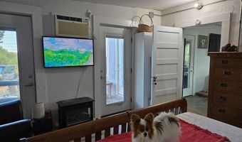 59 Wagon Rd, Alpine, TX 79830