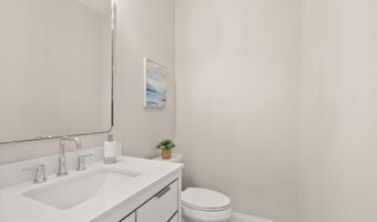 5709 5TH St S, Arlington, VA 22204