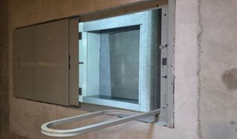 21207 Lawrence 1230, Aurora, MO 65605