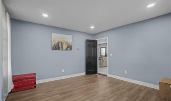 367 Laurel Hill Ave, Cranston, RI 02920