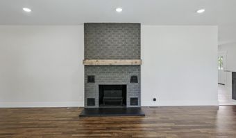 540 E 4th St, Baxter Springs, KS 66713