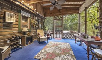 3331 N Shamrock Ln, Birdseye, IN 47513