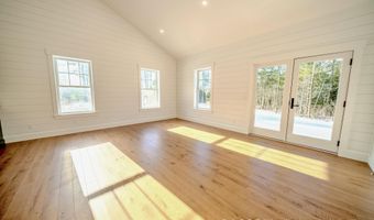 6 Whitetail St, Belfast, ME 04915