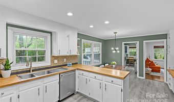 2418 Ainsdale Rd, Charlotte, NC 28226