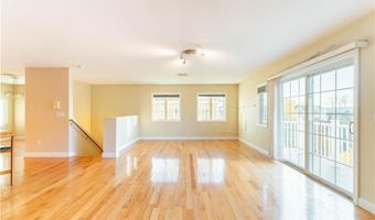 683 Metacom Ave 79, Bristol, RI 02809