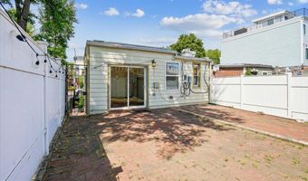 1339 C St NE, Washington, DC 20002