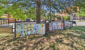 2101 N MONROE St #403, Arlington, VA 22207