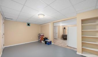 680 S Main St, Burrillville, RI 02859