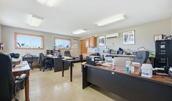 135 E Brown Dr, Avilla, IN 46710