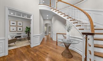 9919 LOGAN Dr, Potomac, MD 20854