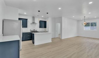 236 Sunrise Bluffs Dr, Belen, NM 87002