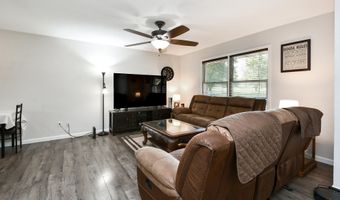 1004 Baretta Ct, Aurora, MO 65605