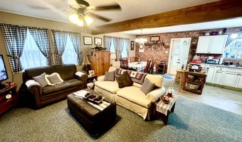 106 Burnshaw Ln, Albrightsville, PA 18210