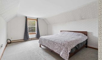 1738 South Rd, Bradford, VT 05033
