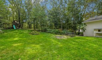 151 Old Jenckes Hill Rd, Lincoln, RI 02865