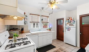 33 E GLOUCESTER Pike, Barrington, NJ 08007