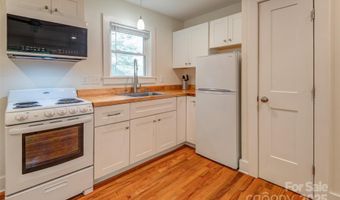9 Koenig Way, Asheville, NC 28804