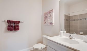 15718 HENRIETTA Dr, Accokeek, MD 20607