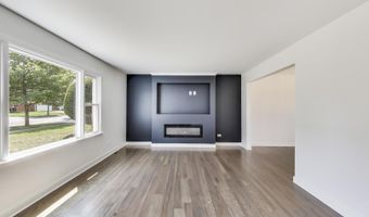 6 S Donald Ave, Arlington Heights, IL 60004