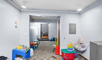 320 7th Ave E, Alexandria, MN 56308