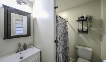 1041 CARMICHAEL Ln, Anniston, AL 36207