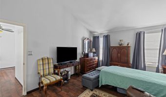 134 Holloway Rd, Ballwin, MO 63011
