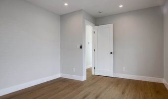 622 W Julianna B, Anaheim, CA 92801