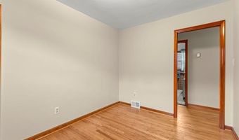 8464 Becker Ave, Allen Park, MI 48101