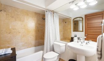563 Mikioi Pl, Kihei, HI 96753