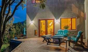 174 Hondo Seco Rd, Arroyo Hondo, NM 87513