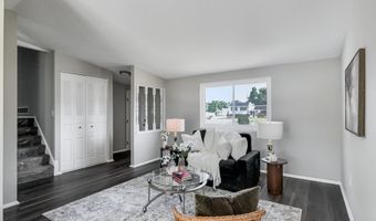1698 DOUGLAS Dr, Carlisle, PA 17013