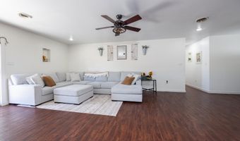 610 N FRONTIER St, Bloomfield, NM 87413