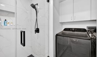2000 Island Blvd 3010, Aventura, FL 33160