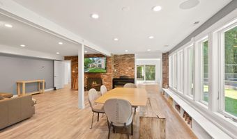 3100 N MONROE St, Arlington, VA 22207