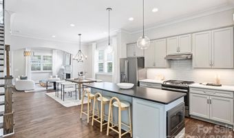 3030 Attaberry Dr, Charlotte, NC 28205