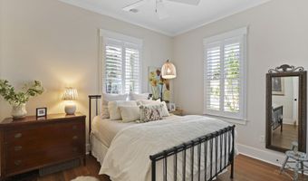 2 Tomlow Trce, Beaufort, SC 29906