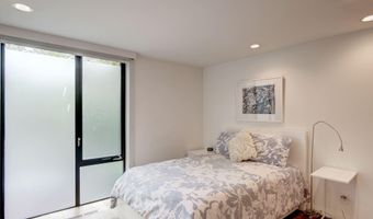 3329 Q St NW, Washington, DC 20007
