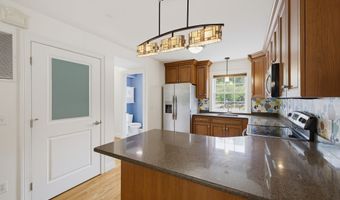 28 Armstrong Rd C15, Coventry, CT 06238