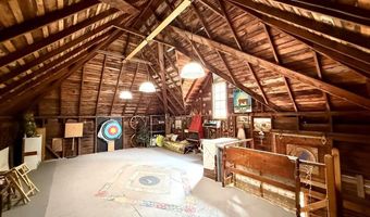 619 Q St, Aurora, NE 68818