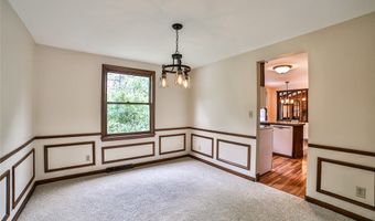 212 Robin Rd, Amherst, NY 14228