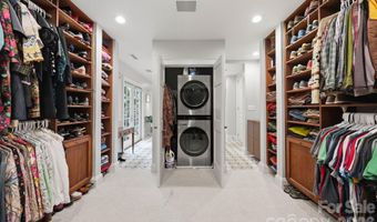 2700 Belvedere Ave, Charlotte, NC 28205