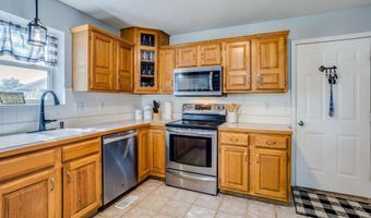 811 Rushwood Ct, Augusta, KS 67010