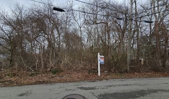 Holt Rd, Bourne, MA 02532