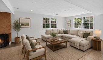 6035 CHATSWORTH Ln, Bethesda, MD 20814