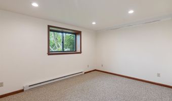 15 Spring Hollow Ln, Barre, VT 05641