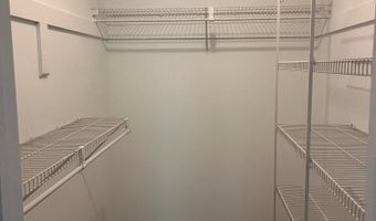 315 Wellington Pl, Aberdeen, NJ 07747