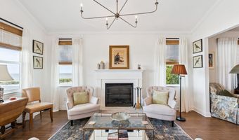 810 S Beach Blvd, Bay St. Louis, MS 39520