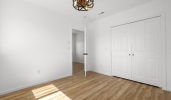 810 Brewster St, Bridgeport, CT 06605