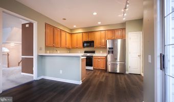 6012 RICKETTS Walk, Alexandria, VA 22312