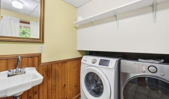 241 E Hardscrabble Rd, Auburn, ME 04210